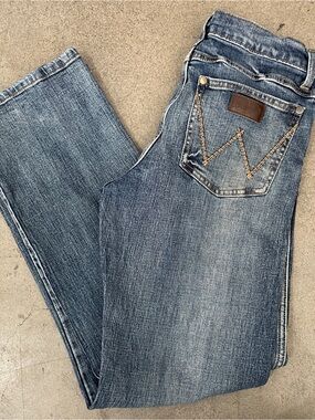 Wrangler Kids Blue Denim Jeans with Contrast Stitching size 16